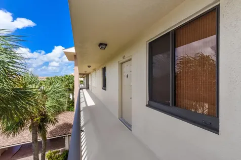 2401 Marina Isle Way Jupiter FL 33477