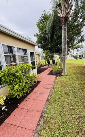 17 Nuevo Leon Road Road Port Saint Lucie FL 34952