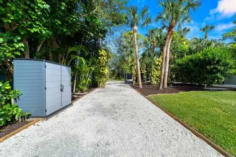 12677 Pineacre Lane Wellington FL 33414