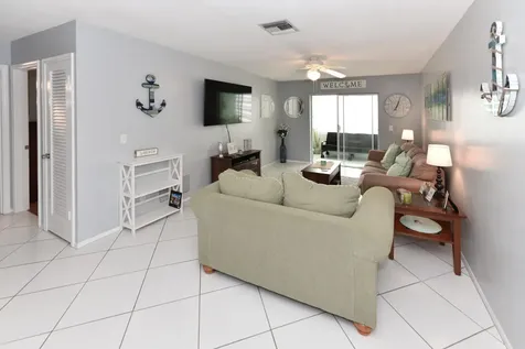 2182 Ne 1st Way Boynton Beach FL 33435