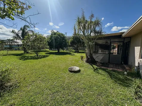 2720 Se Helms Avenue Port Saint Lucie FL 34952