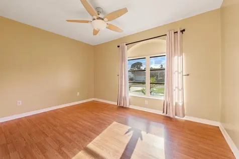 1255 SE Naples Lane Port Saint Lucie FL 34983