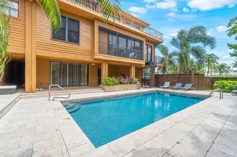 122 Andrews Avenue Delray Beach FL 33483