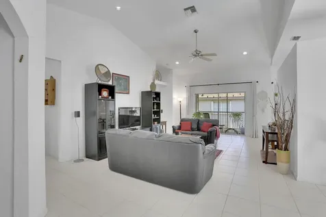7911 Laina Lane Boynton Beach FL 33437
