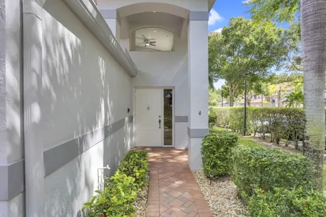 7911 Laina Lane Boynton Beach FL 33437