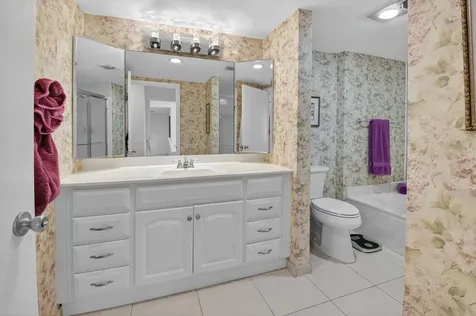 10 Southport Lane Boynton Beach FL 33436
