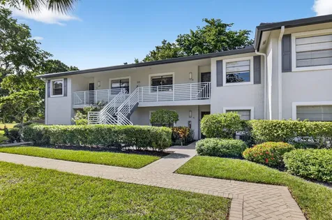 10 Southport Lane Boynton Beach FL 33436