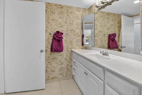 10 Southport Lane Boynton Beach FL 33436