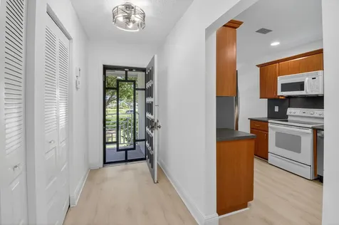 10 Southport Lane Boynton Beach FL 33436