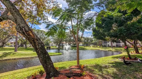 3002 Lucerne Park Drive Greenacres FL 33467