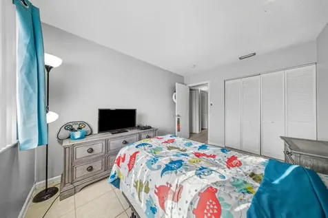4827 Orleans Court West Palm Beach FL 33415