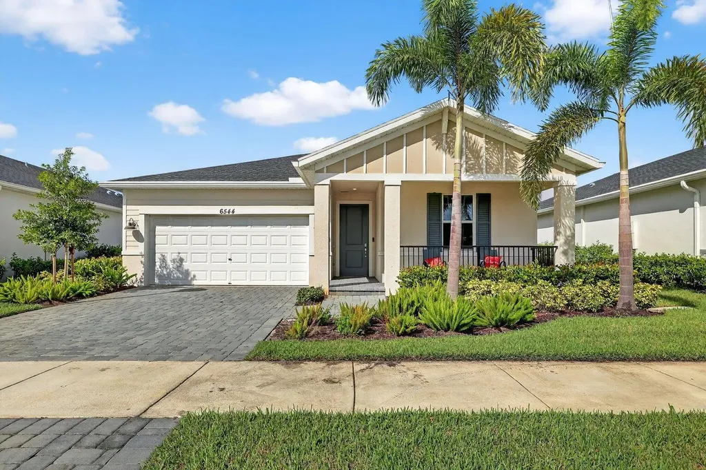 6544 NW Cloverdale Avenue Port Saint Lucie FL 34987