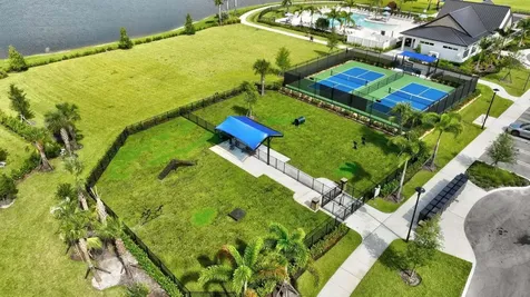 6544 NW Cloverdale Avenue Port Saint Lucie FL 34987