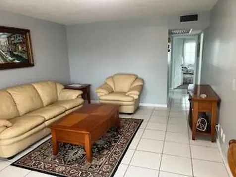 240 Southampton B West Palm Beach FL 33417