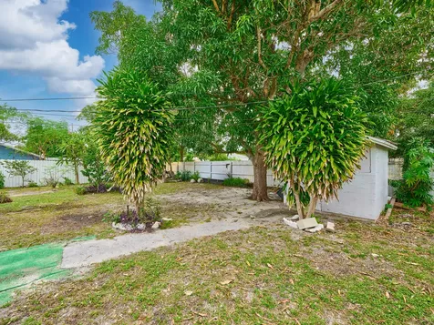 1010 S B Street Lake Worth Beach FL 33460