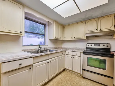 1010 S B Street Lake Worth Beach FL 33460