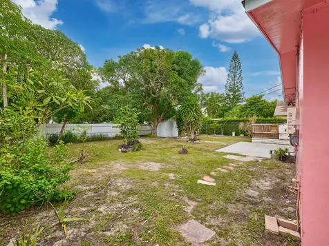 1010 S B Street Lake Worth Beach FL 33460