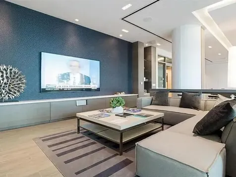 17111 Biscayne Boulevard North Miami Beach FL 33160