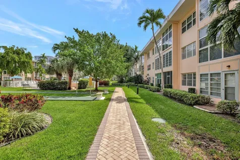 1481 S Ocean Boulevard Lauderdale By The Sea FL 33062