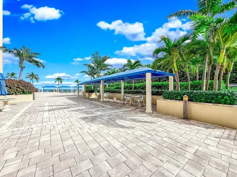 2000 S Ocean Boulevard Lauderdale By The Sea FL 33062