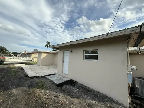 217 Nw Avenue E Belle Glade FL 33430