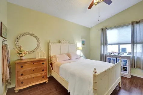 19405 Sw 67th Street Pembroke Pines FL 33332