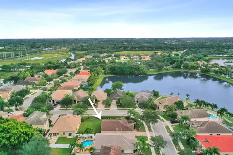 19405 Sw 67th Street Pembroke Pines FL 33332