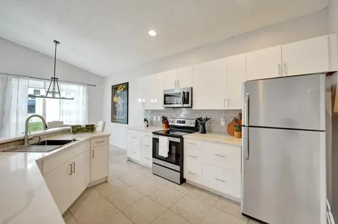 19405 Sw 67th Street Pembroke Pines FL 33332