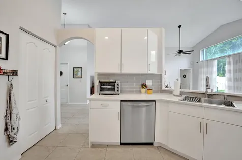 19405 Sw 67th Street Pembroke Pines FL 33332