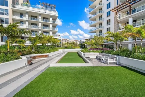 220 SE Mizner Boulevard Boca Raton FL 33432