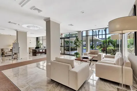2000 Presidential Way West Palm Beach FL 33401
