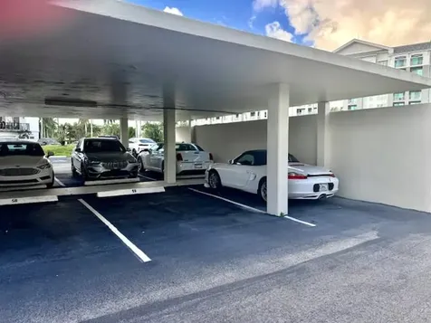 2000 Presidential Way West Palm Beach FL 33401
