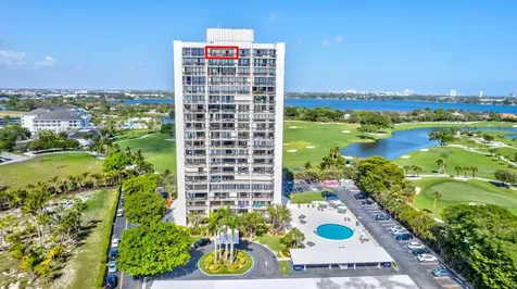 2000 Presidential Way West Palm Beach FL 33401