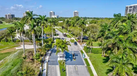 2000 Presidential Way West Palm Beach FL 33401