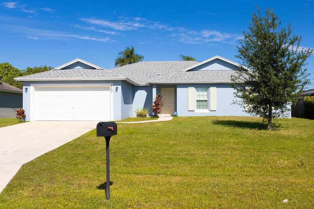 517 Sw Ray Avenue Port Saint Lucie FL 34983