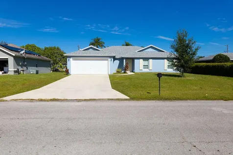 517 Sw Ray Avenue Port Saint Lucie FL 34983
