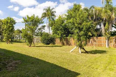 517 Sw Ray Avenue Port Saint Lucie FL 34983