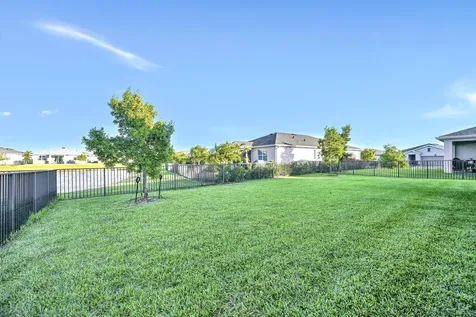 10325 Sw Phineas Lane Port Saint Lucie FL 34987
