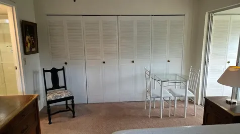 558 Saxony L Delray Beach FL 33446