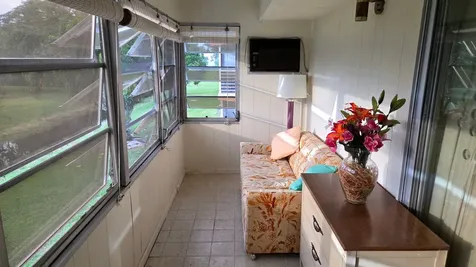 558 Saxony L Delray Beach FL 33446