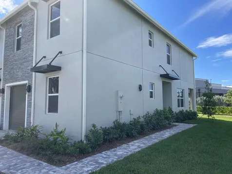 8542 Via Mar Rosso Lake Worth FL 33467