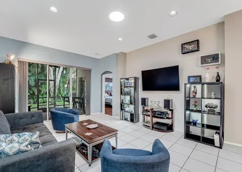 9799 Crescent View Drive Boynton Beach FL 33437