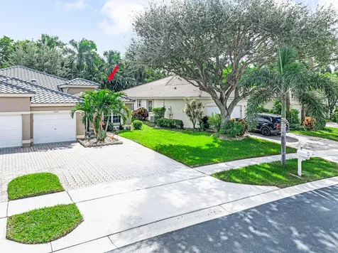 9799 Crescent View Drive Boynton Beach FL 33437