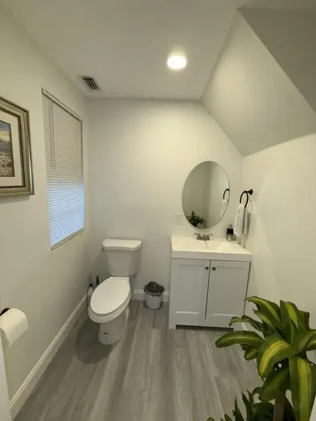 1613 Sherwood Avenue Mangonia Park FL 33407