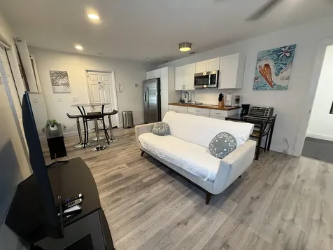 1613 Sherwood Avenue Mangonia Park FL 33407
