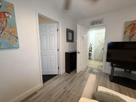 1613 Sherwood Avenue Mangonia Park FL 33407