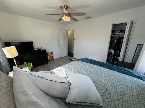 1613 Sherwood Avenue Mangonia Park FL 33407