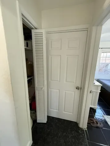 1613 Sherwood Avenue Mangonia Park FL 33407