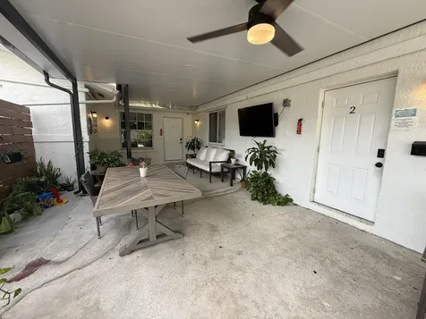 1613 Sherwood Avenue Mangonia Park FL 33407
