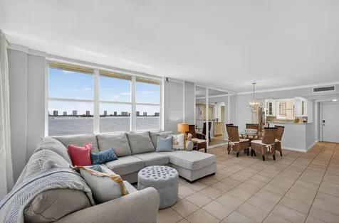 100 Paradise Harbour Boulevard North Palm Beach FL 33408